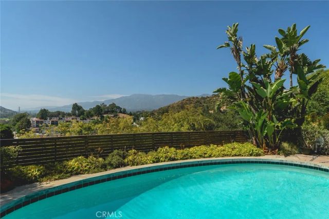 2770 Mira Vista Drive, Glendale, CA 91208