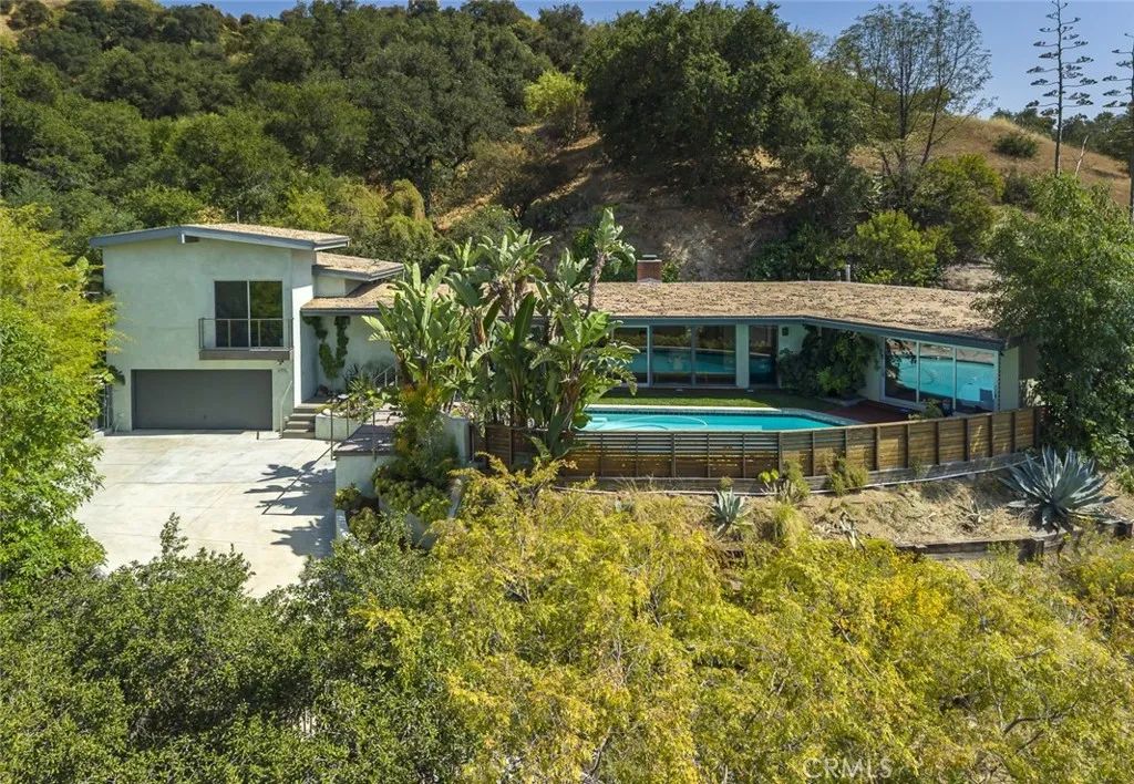 2770 Mira Vista Drive, Glendale, CA 91208