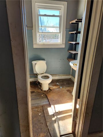 1326 Chiquola Avenue, Honea Path, SC 29654