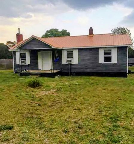 1326 Chiquola Avenue, Honea Path, SC 29654