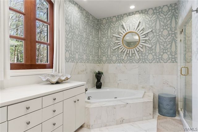 11 Lauderhill, Tuscaloosa, AL 35406