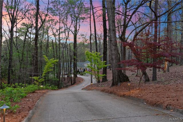 11 Lauderhill, Tuscaloosa, AL 35406