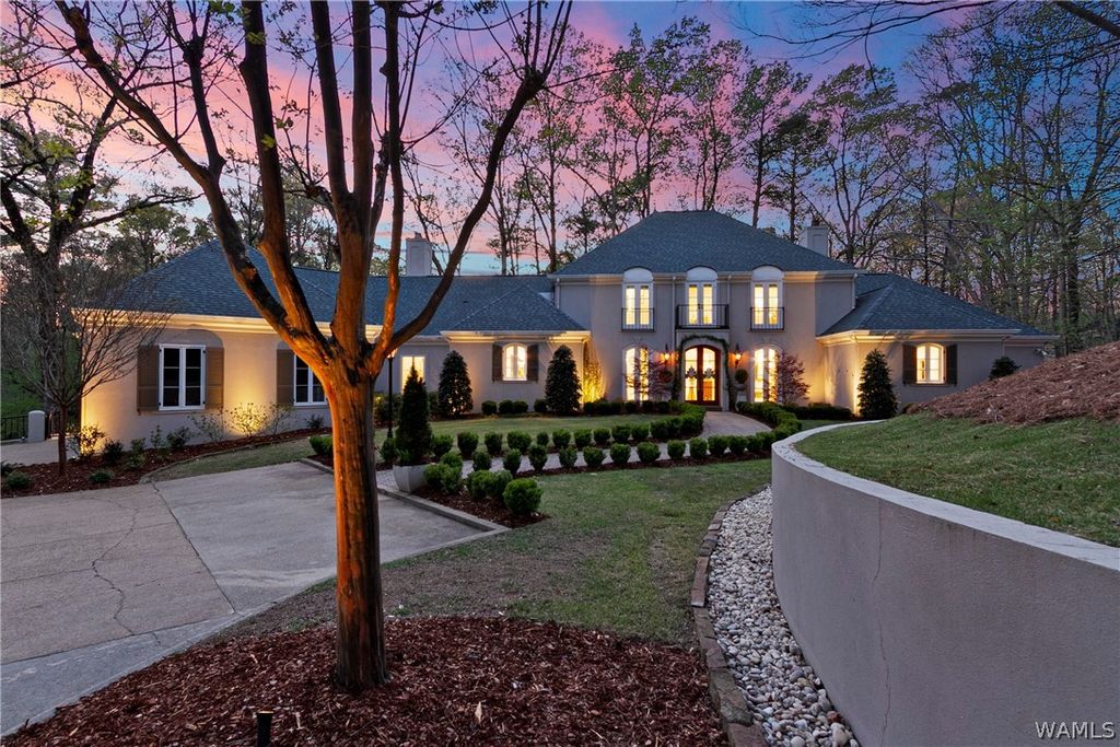 11 Lauderhill, Tuscaloosa, AL 35406