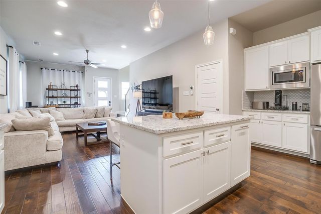 204 Wimberly Street, Fort Worth, TX 76107