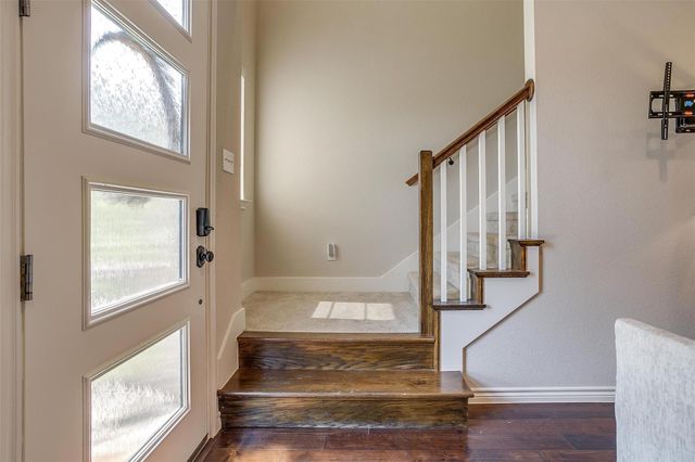 204 Wimberly Street, Fort Worth, TX 76107