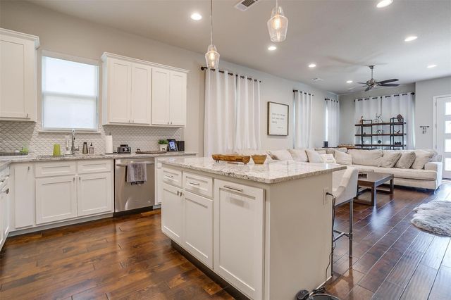 204 Wimberly Street, Fort Worth, TX 76107