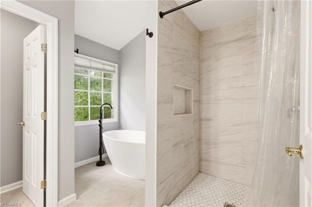 4212 Brentonshire Lane, High Point, NC 27265