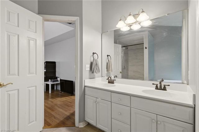 4212 Brentonshire Lane, High Point, NC 27265