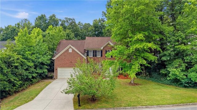 4212 Brentonshire Lane, High Point, NC 27265