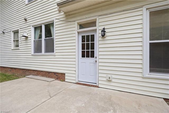 4212 Brentonshire Lane, High Point, NC 27265