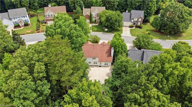 4212 Brentonshire Lane, High Point, NC 27265