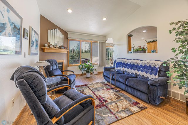 17123 Lakeview Lane, Audubon, MN 56511