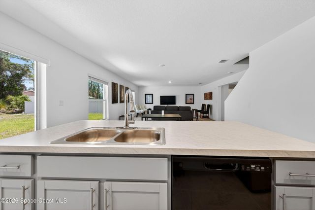 741 White Cloud Street SW, Palm Bay, FL 32908