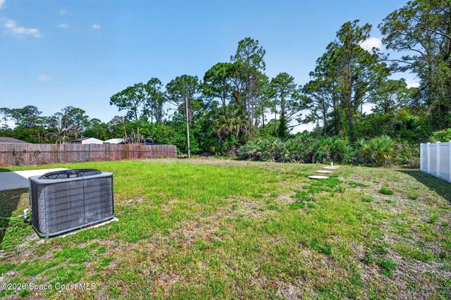 741 White Cloud Street SW, Palm Bay, FL 32908