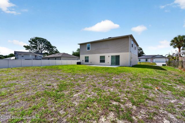 741 White Cloud Street SW, Palm Bay, FL 32908