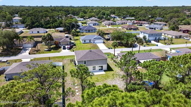 741 White Cloud Street SW, Palm Bay, FL 32908