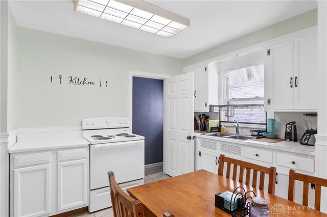 60 Constantia Avenue, Dayton, OH 45419