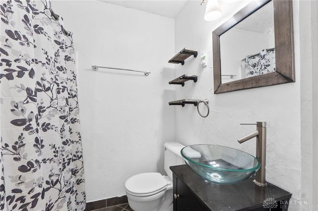 60 Constantia Avenue, Dayton, OH 45419