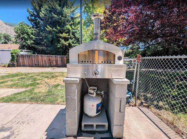 269 E 200 N, Springville, UT 84663