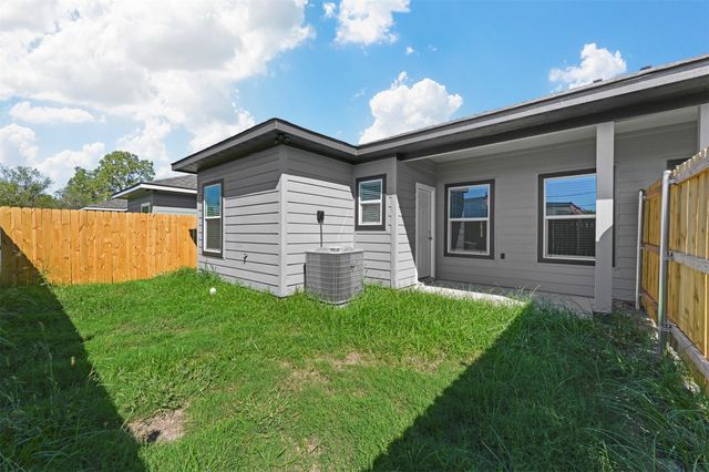3110 St. John Street B, Greenville, TX 75401