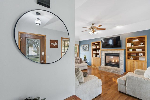 1012 Pine Grove Drive, Reedsburg, WI 53959