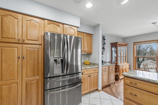 1012 Pine Grove Drive, Reedsburg, WI 53959