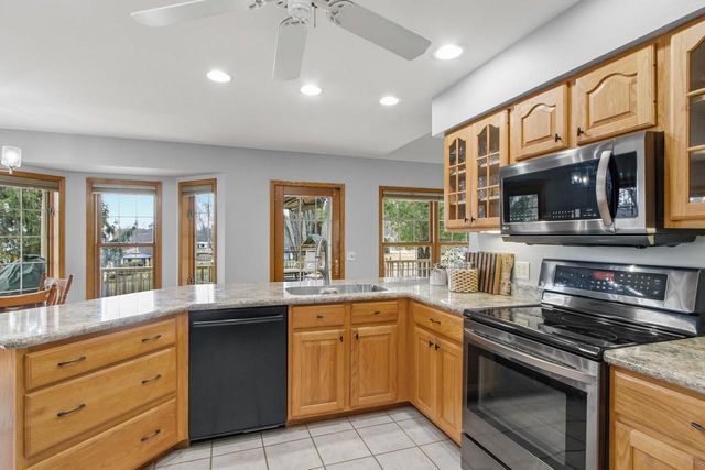 1012 Pine Grove Drive, Reedsburg, WI 53959