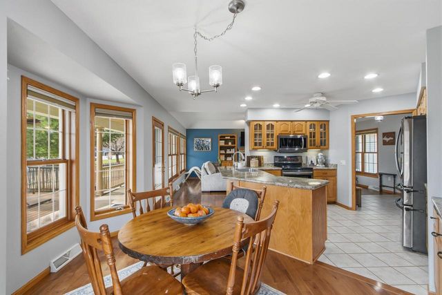 1012 Pine Grove Drive, Reedsburg, WI 53959