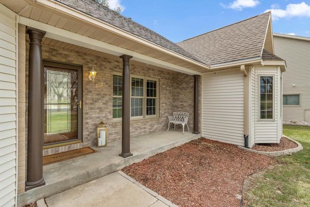 1012 Pine Grove Drive, Reedsburg, WI 53959