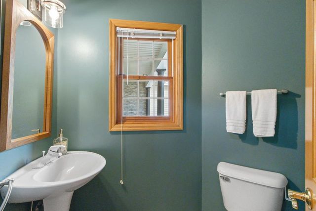 1012 Pine Grove Drive, Reedsburg, WI 53959