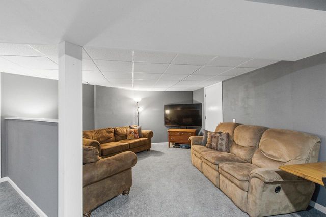 1012 Pine Grove Drive, Reedsburg, WI 53959