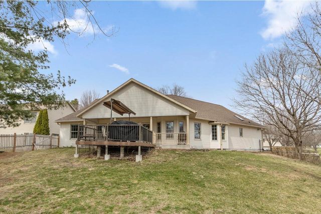 1012 Pine Grove Drive, Reedsburg, WI 53959