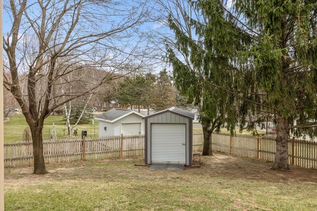 1012 Pine Grove Drive, Reedsburg, WI 53959