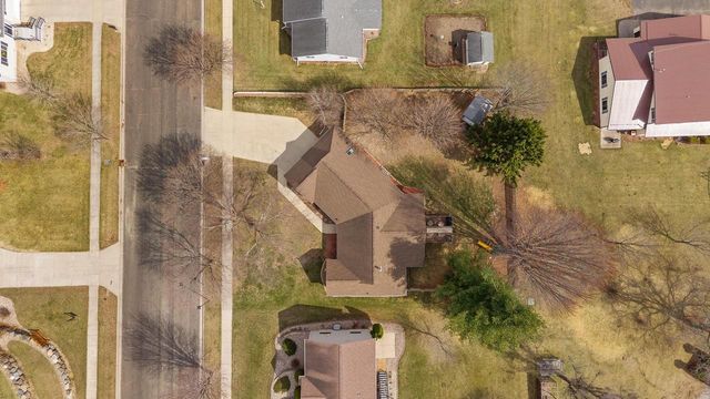 1012 Pine Grove Drive, Reedsburg, WI 53959