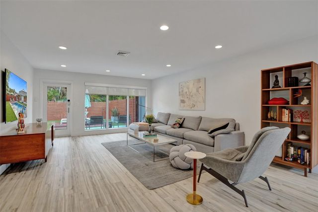 2111 N Ocean Boulevard, Pompano Beach, FL 33062