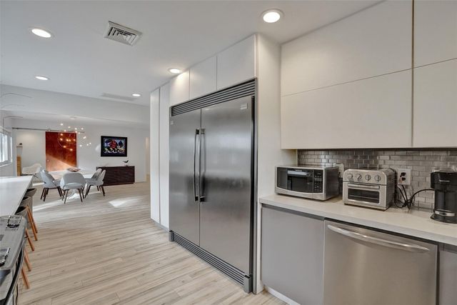 2111 N Ocean Boulevard, Pompano Beach, FL 33062