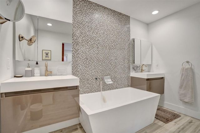 2111 N Ocean Boulevard, Pompano Beach, FL 33062