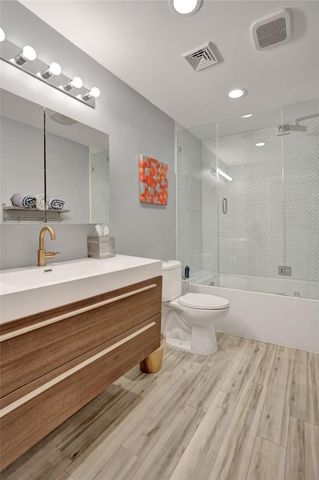 2111 N Ocean Boulevard, Pompano Beach, FL 33062