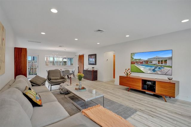 2111 N Ocean Boulevard, Pompano Beach, FL 33062