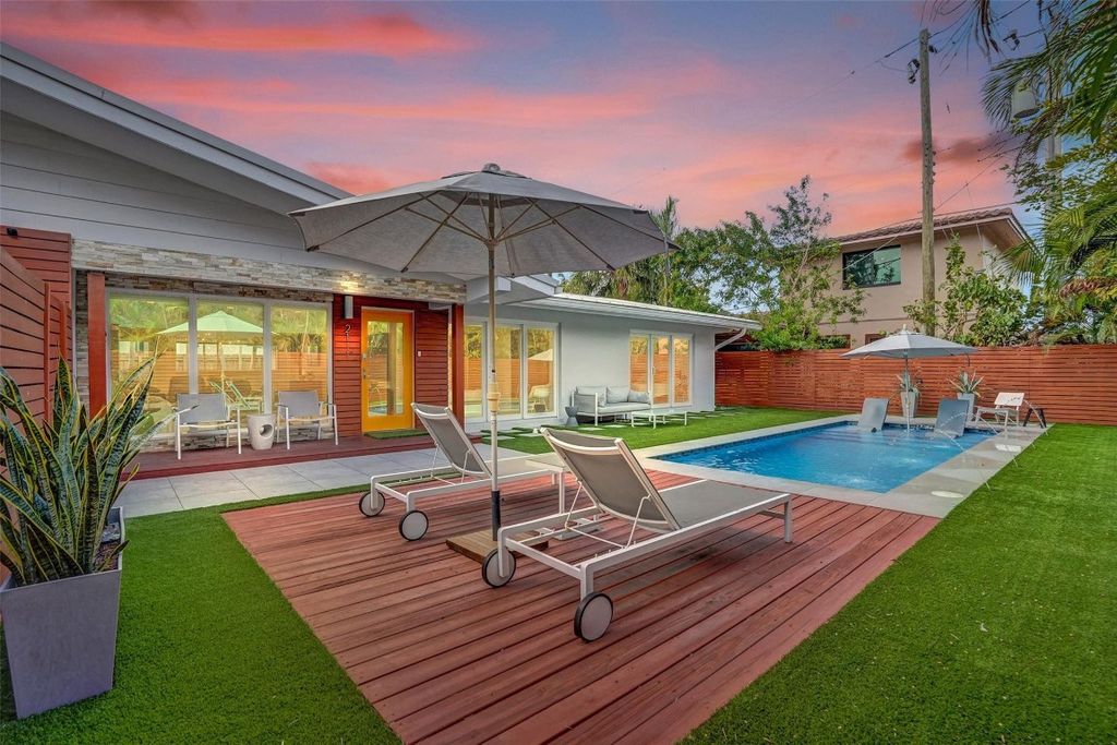 2111 N Ocean Boulevard, Pompano Beach, FL 33062