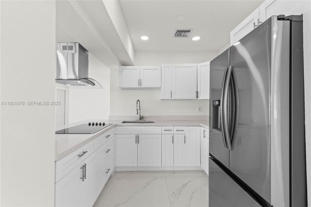 4685 SW 33rd Dr, West Park, FL 33023