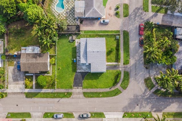 4685 SW 33rd Dr, West Park, FL 33023