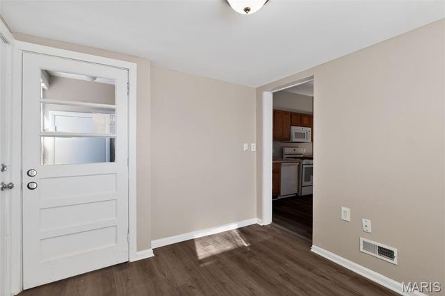 3721 S Compton Avenue, St Louis, MO 63118