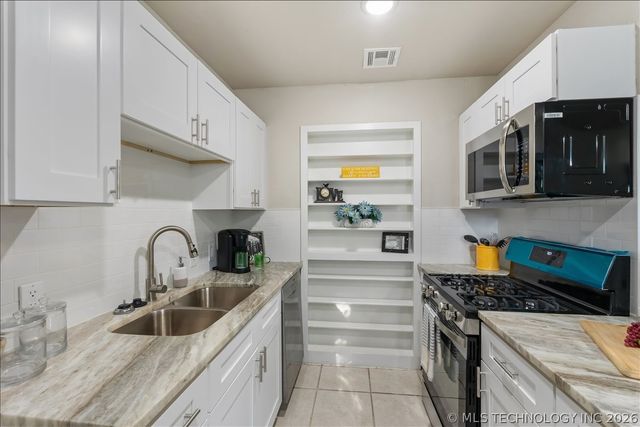 1608 S 111th East Avenue, Tulsa, OK 74128