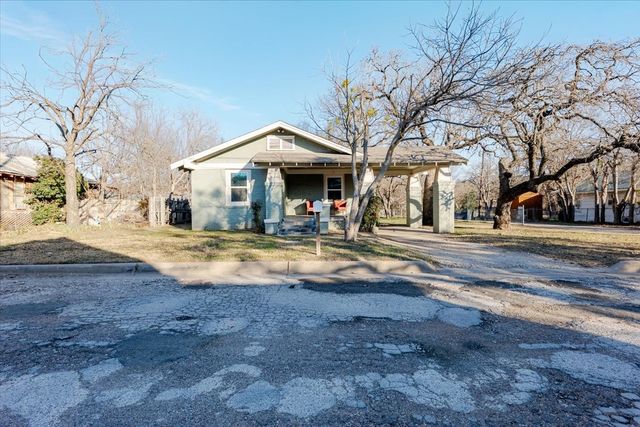 1302 NW 3rd Avenue, Mineral Wells, TX 76067