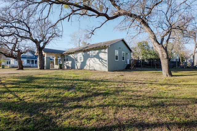 1302 NW 3rd Avenue, Mineral Wells, TX 76067