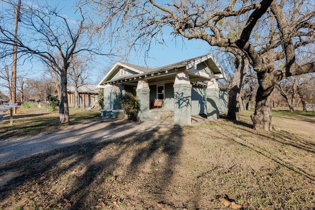1302 NW 3rd Avenue, Mineral Wells, TX 76067