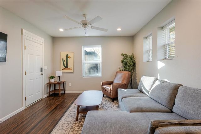 1302 NW 3rd Avenue, Mineral Wells, TX 76067