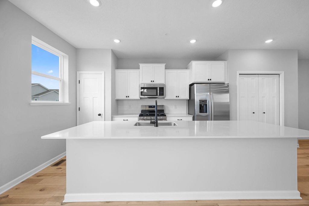 10364 Birchwood Circle, Victoria, MN 55318 — photo 4