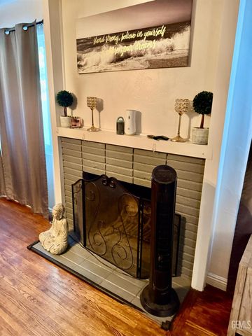 3204 Hollins Street, Bakersfield, CA 93305